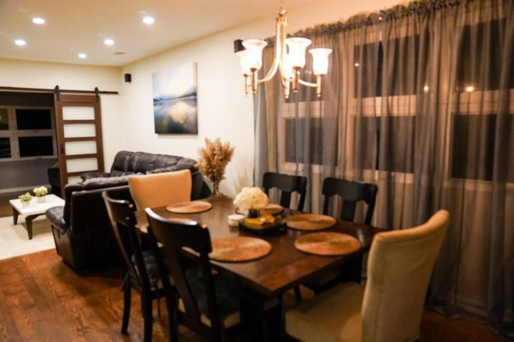 Nice And Cozy. Sleeps 5. Apartman Chicago Kültér fotó