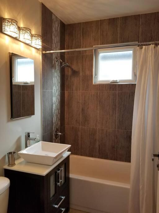 Nice And Cozy. Sleeps 5. Apartman Chicago Kültér fotó